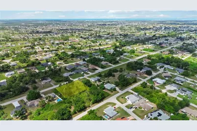 11236 Gulfstream Blvd, Port Charlotte, FL 33981 - Photo 9