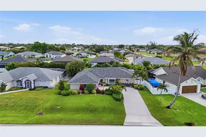 2233 SW 12th Pl, Cape Coral, FL 33991 - Photo 7