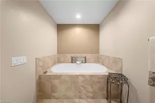 770 Waterford Dr, Naples, FL 34113 - Photo 21