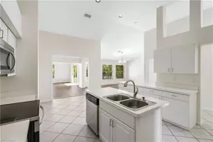 6721 Sloane Pl, Naples, FL 34104 - Photo 7