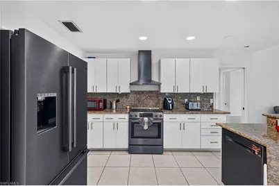 14926 Mahoe Ct, Fort Myers, FL 33908 - Photo 7