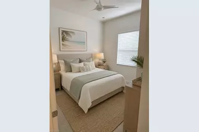 13783 Luna Dr, Naples, FL 34109 - Photo 3