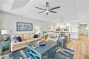 9101 Vanderbilt Dr, Naples, FL 34108 - Photo 3