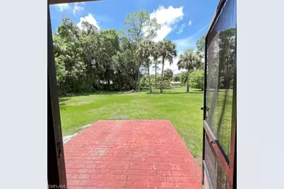 204 E 7th St, Lehigh Acres, FL 33972 - Photo 15