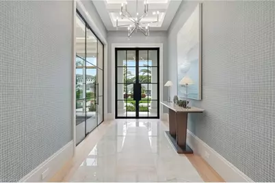 636 Fountainhead Ln, Naples, FL 34103 - Photo 3