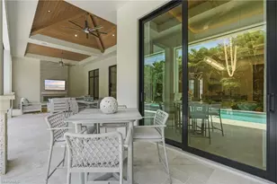 636 Fountainhead Ln, Naples, FL 34103 - Photo 37