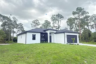 1010 Wellington Ave, Lehigh Acres, FL 33972 - Photo 3