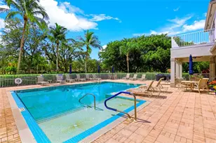 5870 3 Iron Dr, Naples, FL 34110 - Photo 19