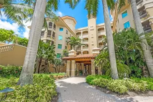2728 Tiburon Blvd E, Naples, FL 34109 - Photo 1