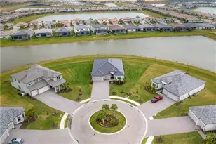 18236 Killinton Ct, Estero, FL 33928 - Photo 3