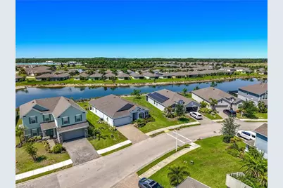 8792 Cascade Price Cir, North Fort Myers, FL 33917 - Photo 29