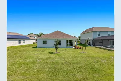 8792 Cascade Price Cir, North Fort Myers, FL 33917 - Photo 15