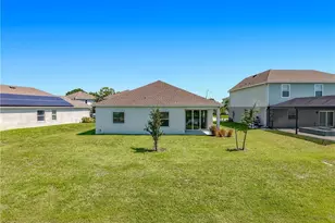 8792 Cascade Price Cir, North Fort Myers, FL 33917 - Photo 15