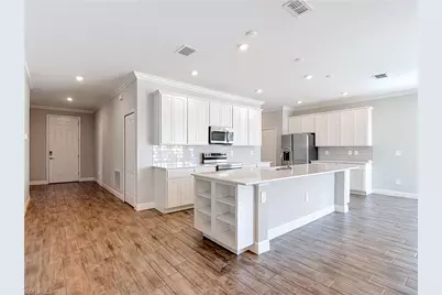 8792 Cascade Price Cir, North Fort Myers, FL 33917 - Photo 3