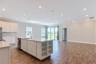 8792 Cascade Price Cir, North Fort Myers, FL 33917 - Photo 9