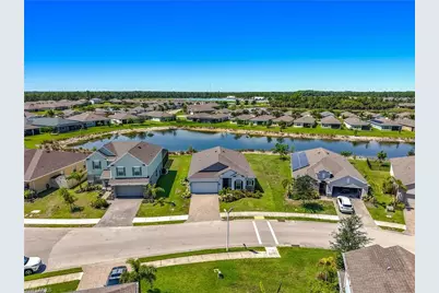 8792 Cascade Price Cir, North Fort Myers, FL 33917 - Photo 31