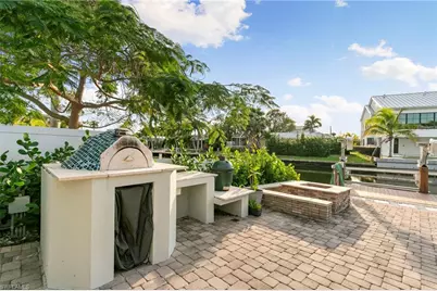 1794 Holiday Ln, Naples, FL 34104 - Photo 29