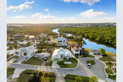 1794 Holiday Ln, Naples, FL 34104 - Photo 39