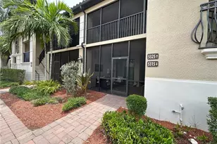 28021 Bridgetown Ct, Bonita Springs, FL 34135 - Photo 3