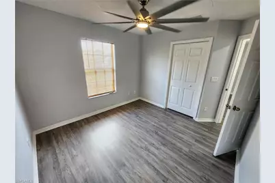 5201 Glenlivet Rd, Fort Myers, FL 33907 - Photo 9