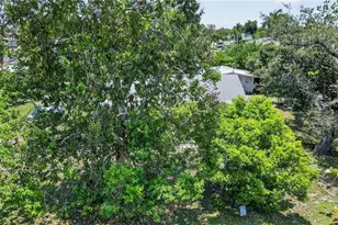 9044 Somerset Ln, Bonita Springs, FL 34135 - Photo 39