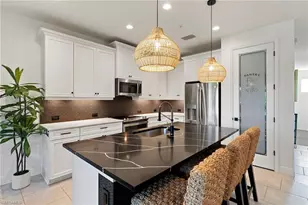 2567 Seychelles Dr, Naples, FL 34112 - Photo 3
