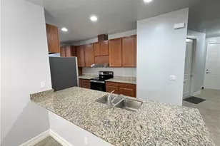 7818 Bristol Cir, Naples, FL 34120 - Photo 5