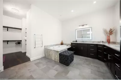 25526 Busy Bee Dr, Bonita Springs, FL 34135 - Photo 27