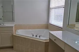 7856 Founders Cir, Naples, FL 34104 - Photo 11