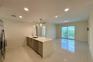 26589 Rosewood Pointe Dr, Bonita Springs, FL 34135 - Photo 3