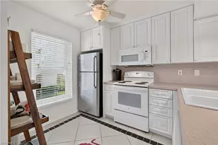 1385 Mainsail Dr, Naples, FL 34114 - Photo 9