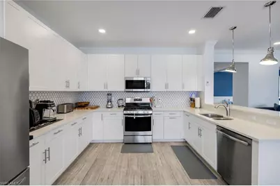 4500 Aurora St, Naples, FL 34119 - Photo 13