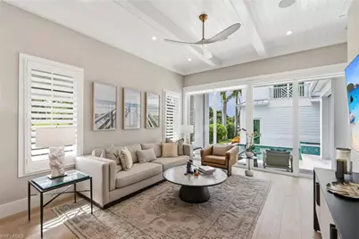 888 10th Ave S, Naples, FL 34102 - Photo 9