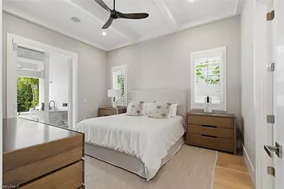 888 10th Ave S, Naples, FL 34102 - Photo 11