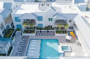 201 8th St S, Naples, FL 34102 - Photo 3