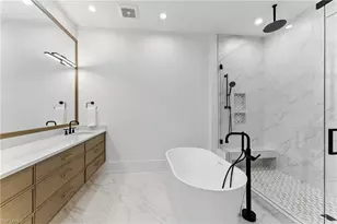 201 8th St S, Naples, FL 34102 - Photo 17