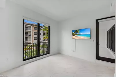 1135 3rd Ave S #318, Naples, FL 34102 - Photo 17