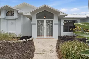 2200 Jasper Ave, Fort Myers, FL 33907 - Photo 9