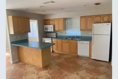 517 96th Ave N #A, Naples, FL 34108 - Photo 7