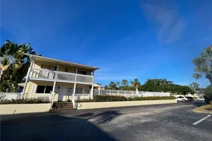 4603 Bayshore Dr, Naples, FL 34112 - Photo 15
