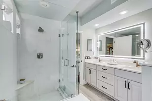 788 Willowbrook Dr, Naples, FL 34108 - Photo 13