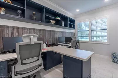 4347 Aurora St, Naples, FL 34119 - Photo 9