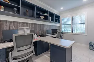 4347 Aurora St, Naples, FL 34119 - Photo 9