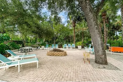 328 16th Ave NW, Naples, FL 34120 - Photo 7
