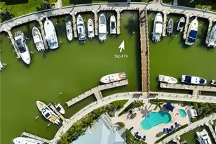 1777 Gulfstar Dr S, Naples, FL 34112 - Photo 3