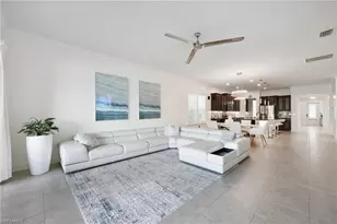 3275 Pilot Cir, Naples, FL 34120 - Photo 9