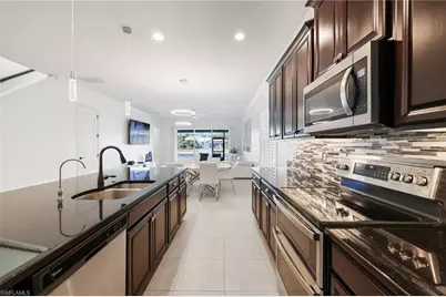 3275 Pilot Cir, Naples, FL 34120 - Photo 5