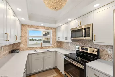 3500 Gulf Shore Blvd N #408, Naples, FL 34103 - Photo 7