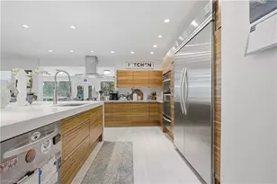 150 Logan Blvd N, Naples, FL 34119 - Photo 7