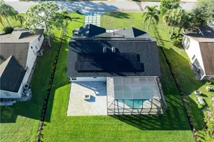 5105 Berkeley Dr, Naples, FL 34112 - Photo 7